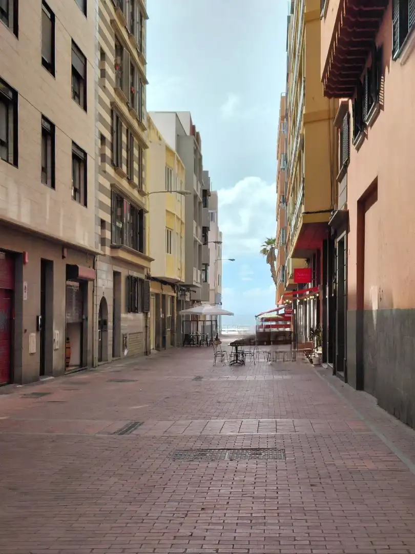 Vista exterior de Estudio de alquiler en Las Palmas de Gran Canaria con Amueblado, Lavadora y Microondas
