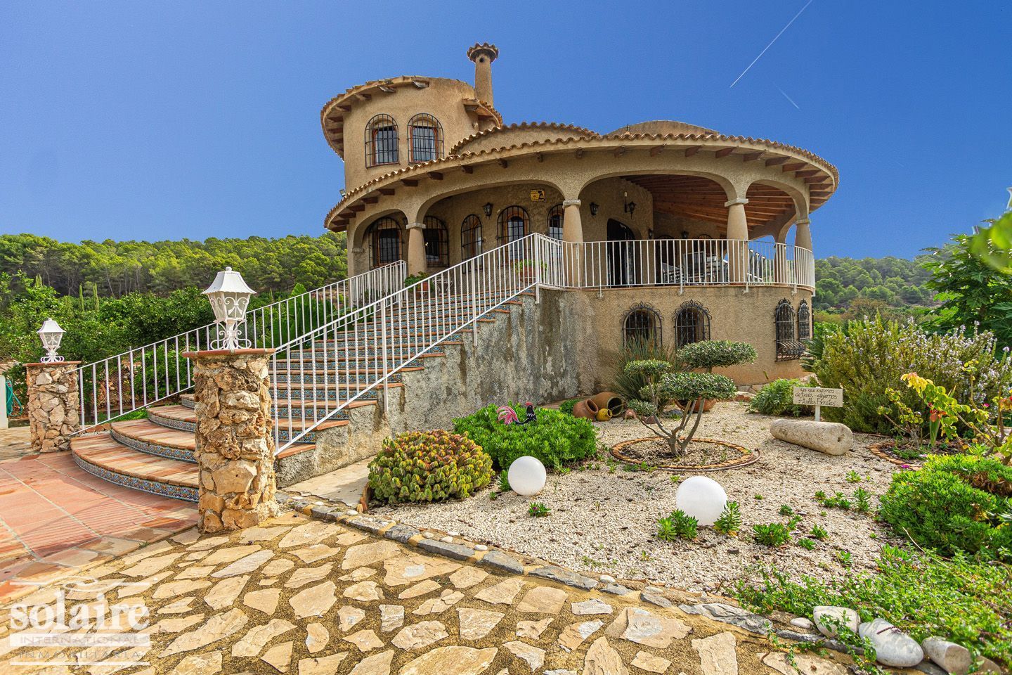 Vista exterior de Casa o xalet en venda en Altea amb Jardí privat, Terrassa i Traster