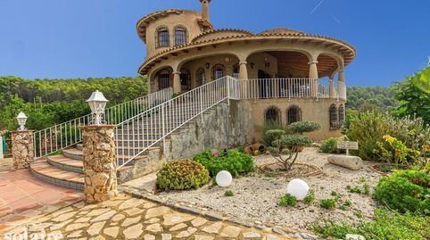 Finca rústica con muchas posibilidades en Altea