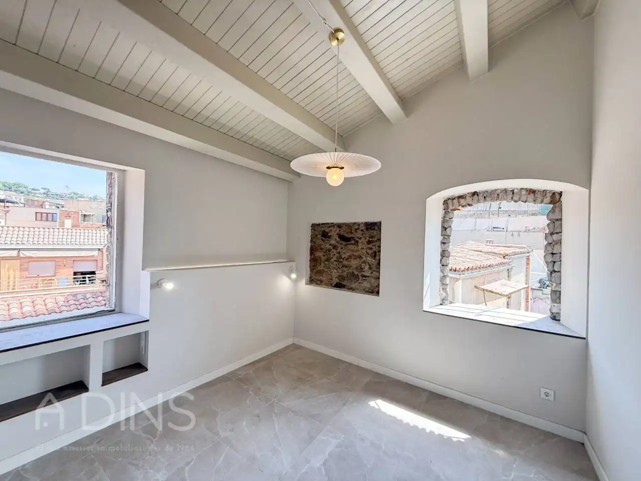 Sala de estar de Ático en venta en Caldes de Montbui con Aire acondicionado, Calefacción y Piscina comunitaria