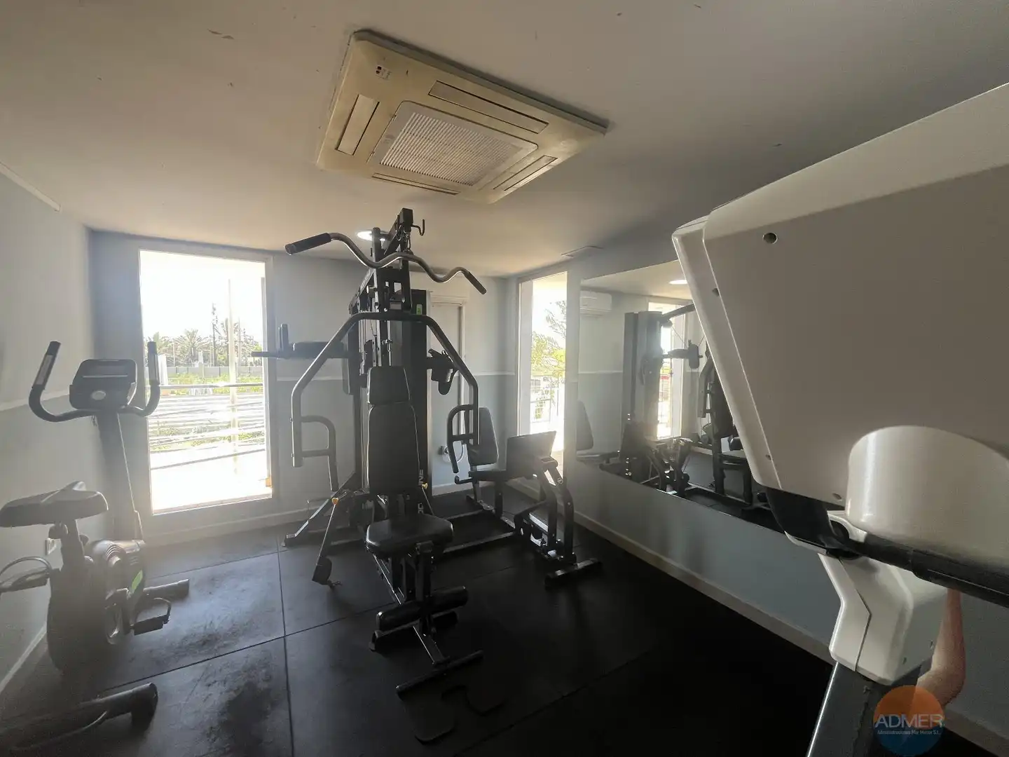 Wohnung zum Verkauf in La Manga del Mar Menor mit Klimaanlage, Heizung und Terrasse