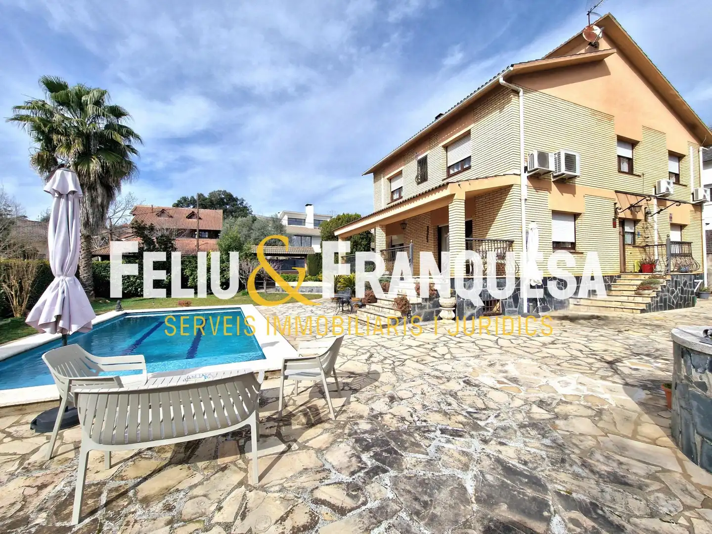 Exterior view of Houses for sale in Sant Cugat del Vallès  with Heating, Private garden and Terrace
