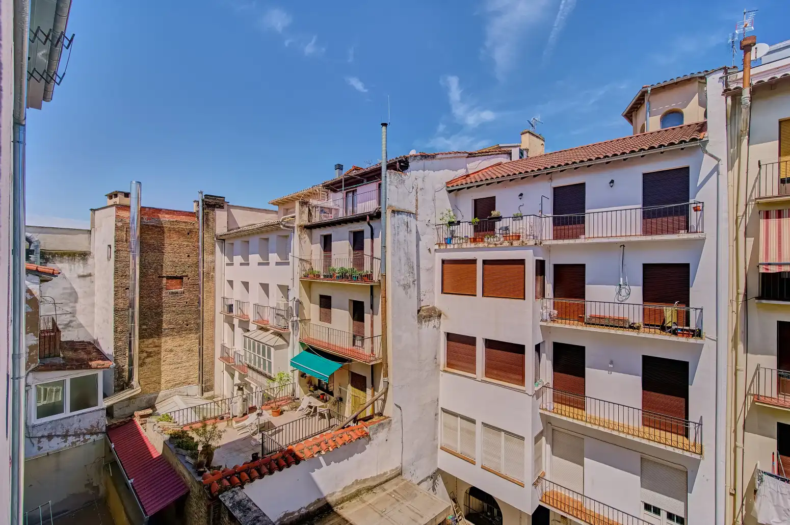 Vista exterior de Piso en venta en  Pamplona / Iruña