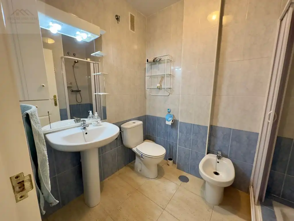 Badezimmer von Wohnung zur Miete in Mazarrón mit Schwimmbad, Möbliert und Waschmaschine