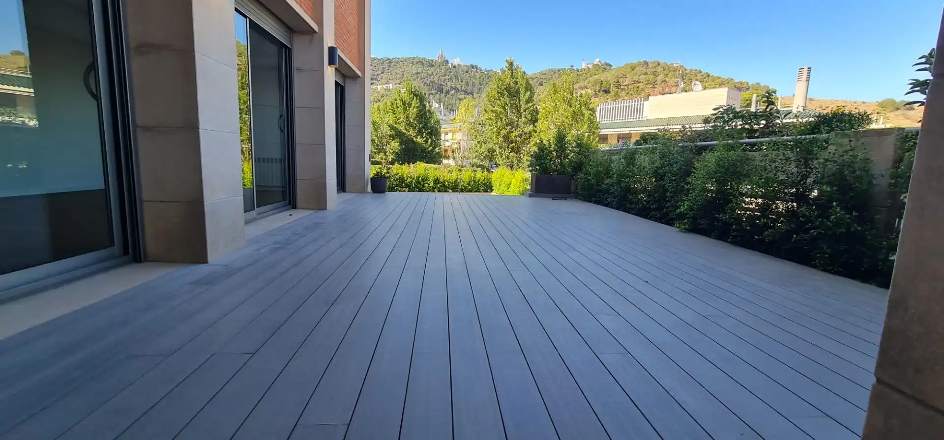 Terrassa de Casa adosada en venda en Barcelona amb Aire condicionat, Calefacció i Jardí privat