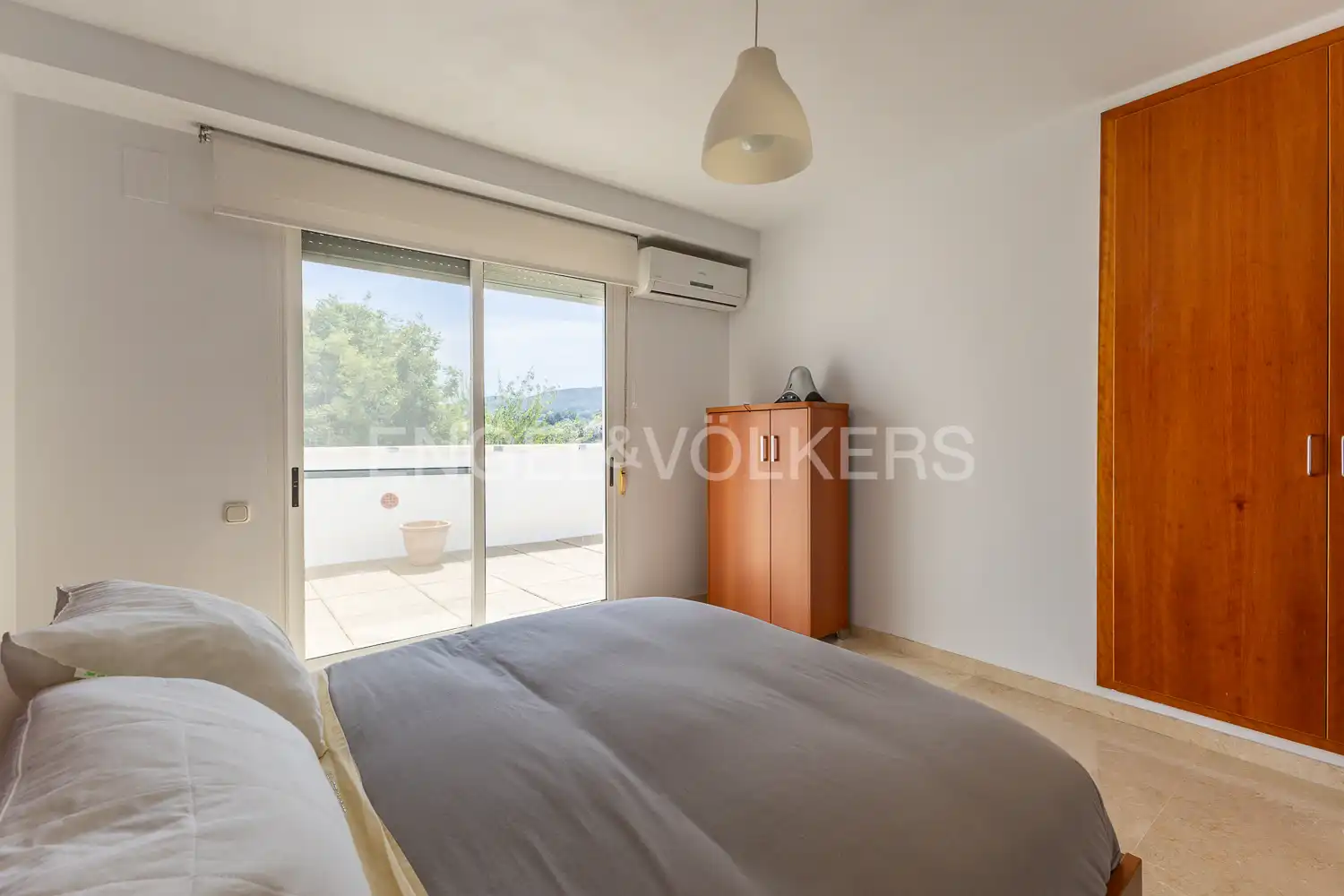 Dormitori de Casa o xalet en venda en Ontinyent amb Aire condicionat, Calefacció i Jardí privat
