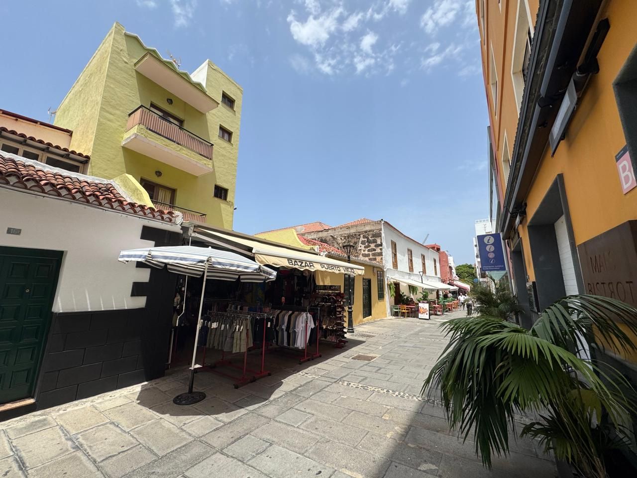 Vista exterior de Edificio en venta en Puerto de la Cruz