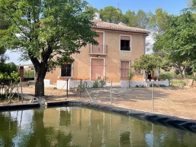 Casa-chalet en Venta en Cehegín