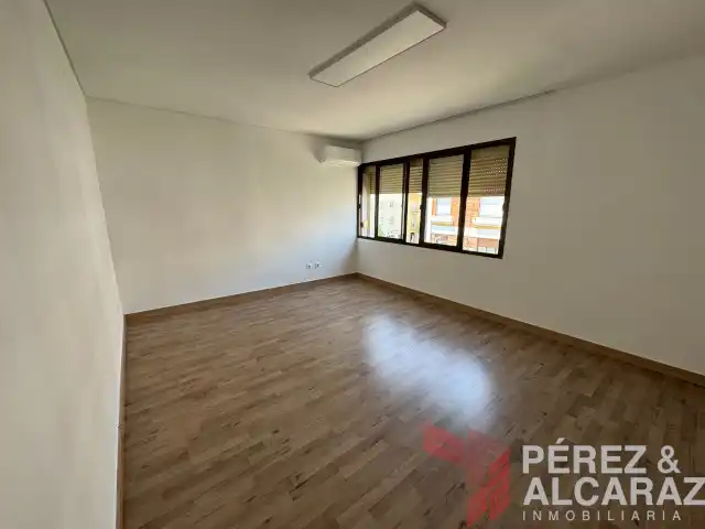 Flat for sale in Palma del Río  with Air Conditioner, Parquet flooring and Washing machine