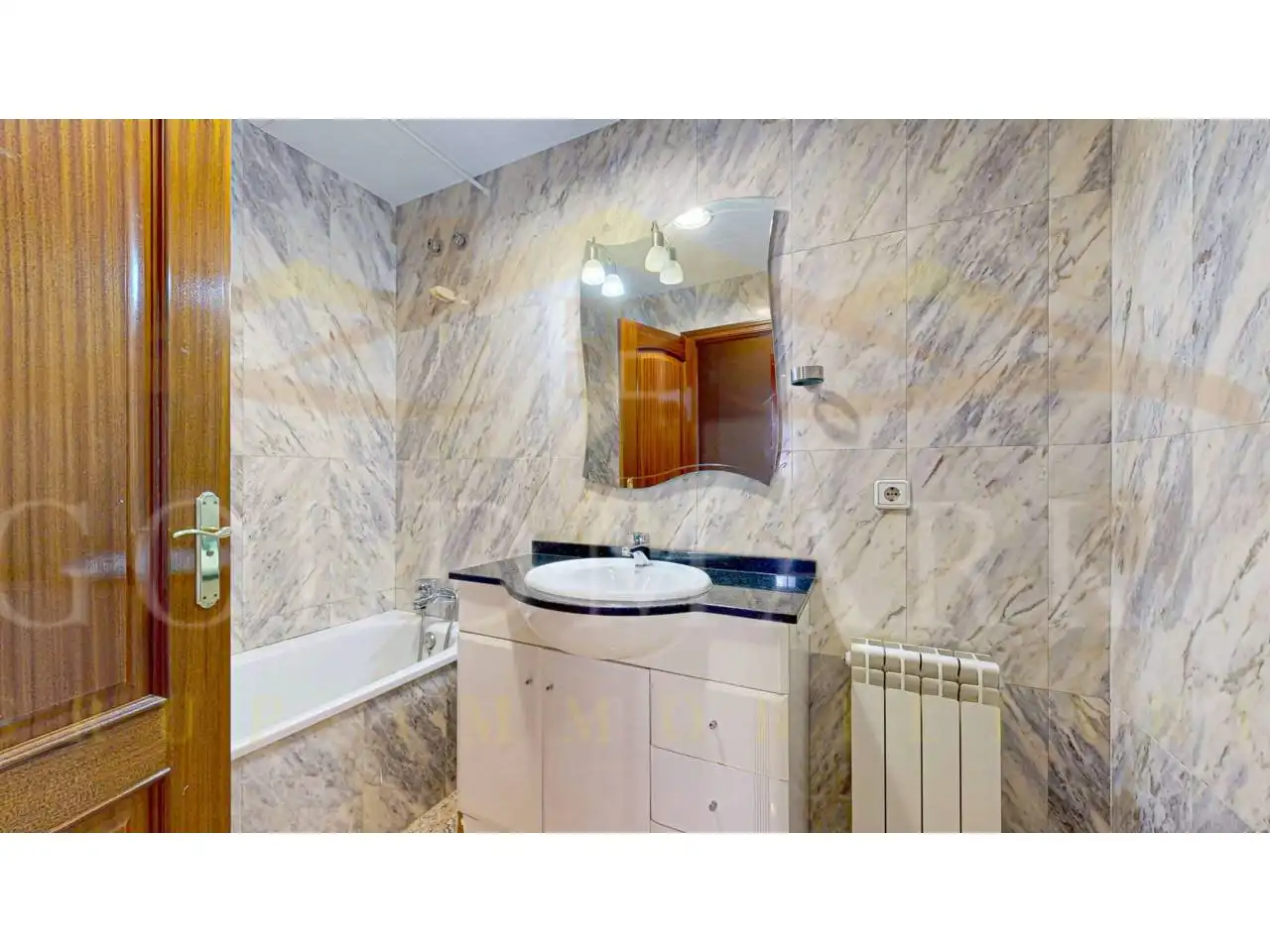 Bathroom of Flat for sale in Cubelles  with Air Conditioner, Heating and Terrace