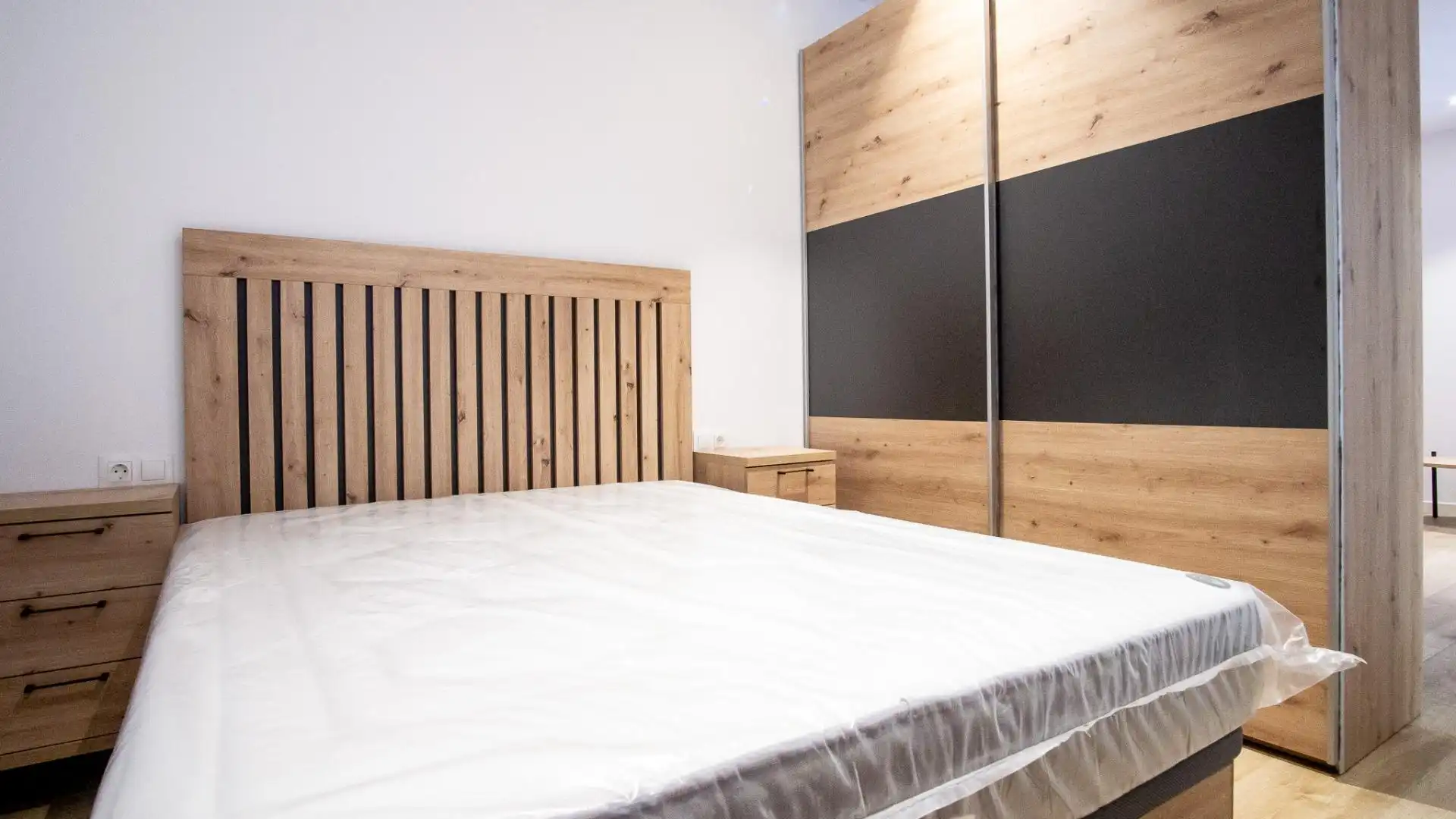 Study for rent in Plaza de Toros - Avenida Chapí - Trinquete