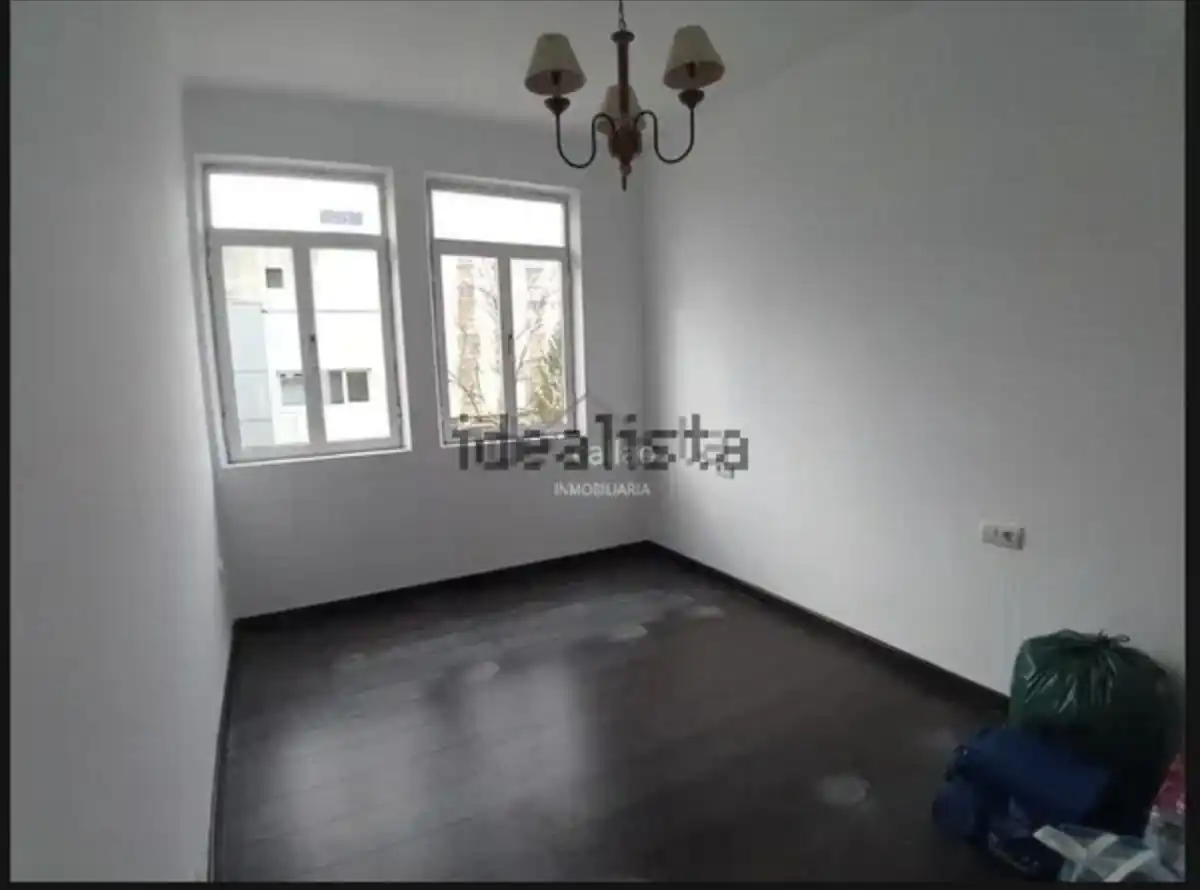 Schlafzimmer von Wohnung zum Verkauf in Ferrol
