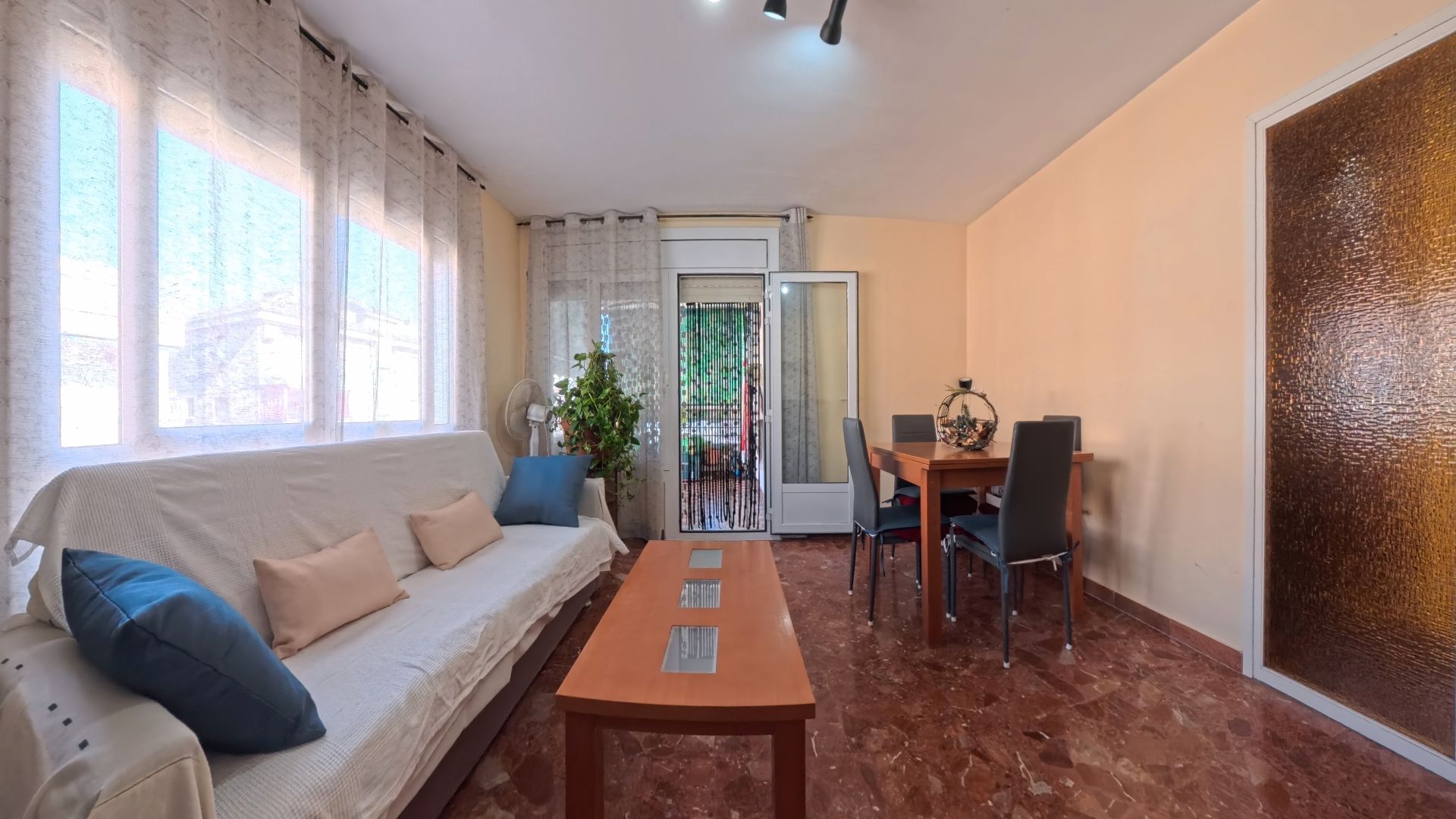 Living room of Flat for sale in Cunit  with Terrace and Balcony