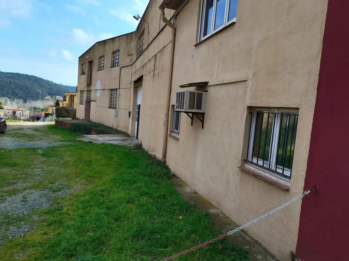 Vista exterior de Nave industrial en venta en La Cellera de Ter