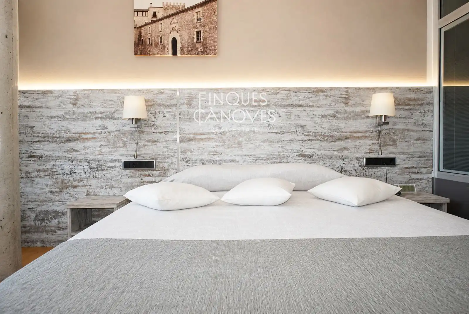 Dormitori de Edifici en venda en Girona