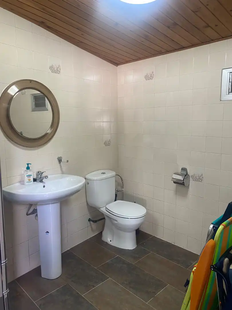 Baño de Casa o chalet en venta en Lugo con Calefacción, Piscina y Amueblado