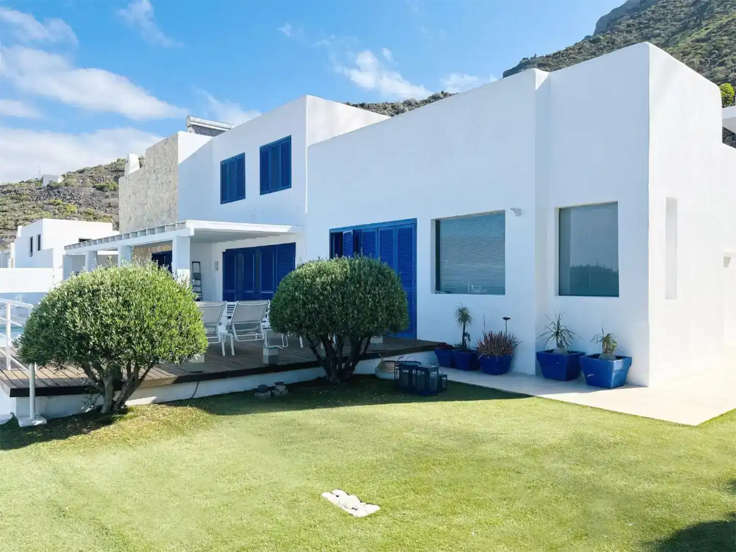 Vista exterior de Dúplex en venta en Adeje con Aire acondicionado, Terraza y Piscina