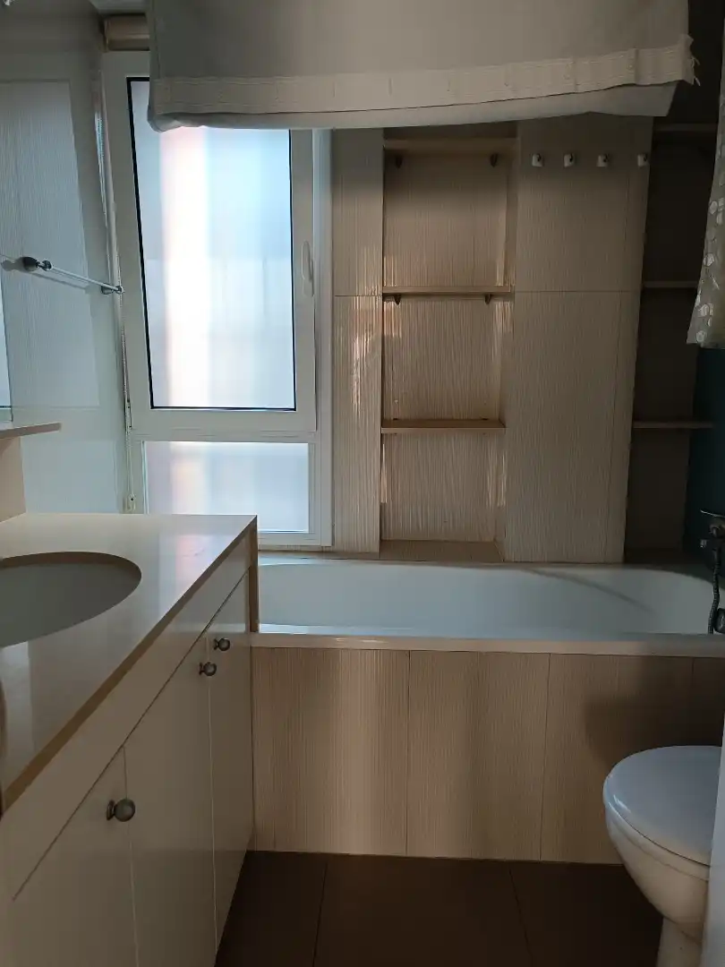 Flat for rent in Carrer Pau Casals, Finestrelles