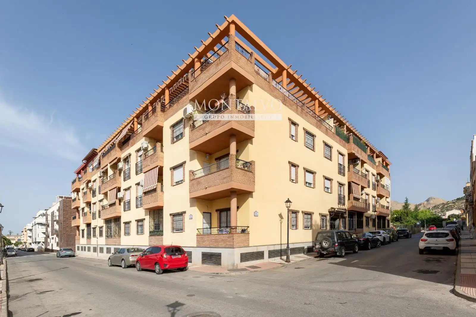 Exterior view of Flat for rent in Atarfe  with Air Conditioner, Terrace and Swimming Pool