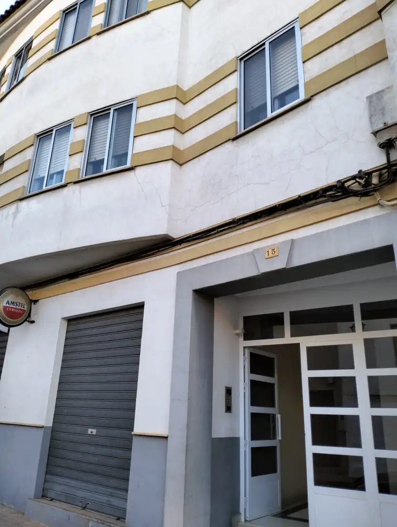Vista exterior de Pis en venda en Munera amb Calefacció, Terrassa i Traster