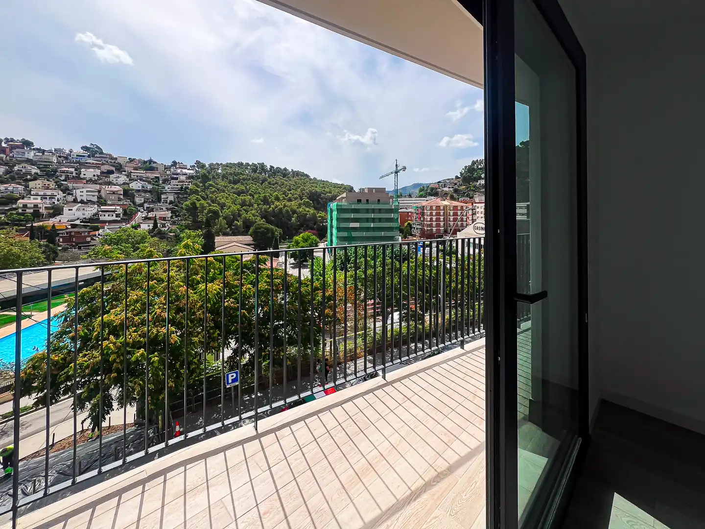 Bajo de obra nueva con ascensor en venta en Carrer Major 490