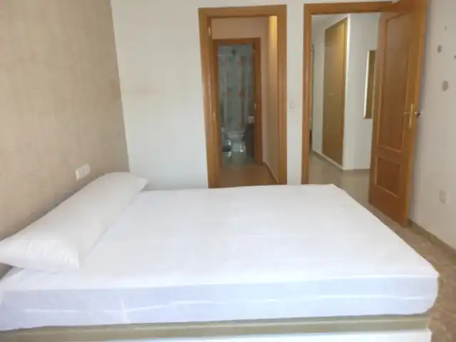 Bedroom of Flat for rent in Valencia  with Furnished, Oven and Washing machine