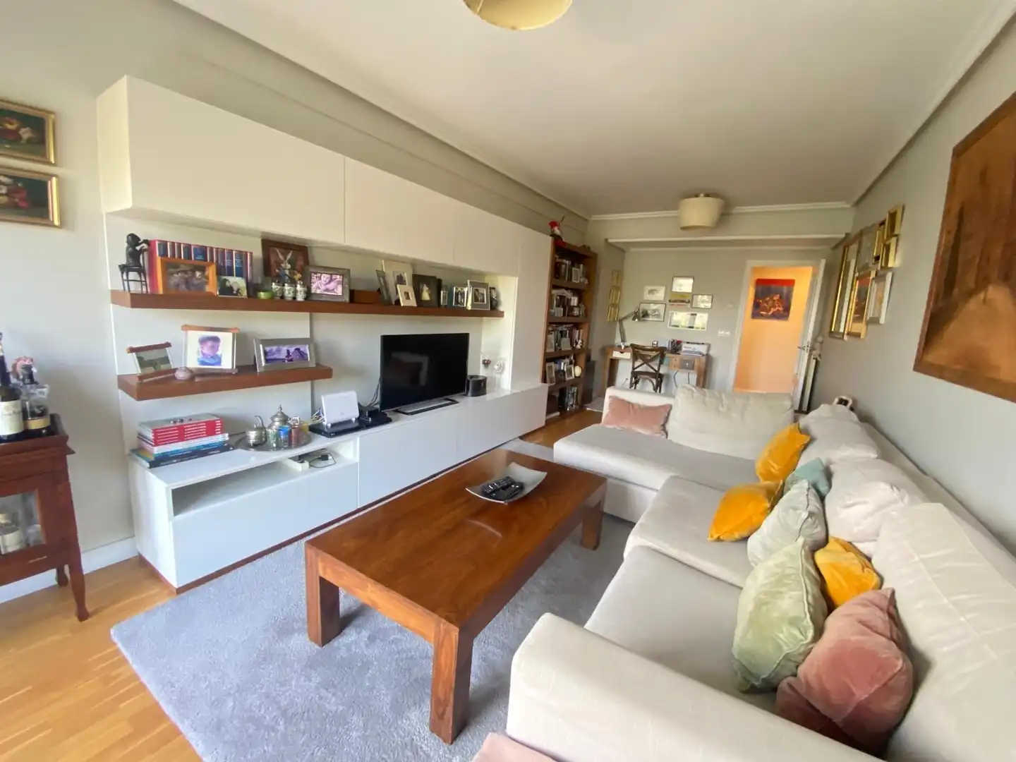 Wohnzimmer von Maisonette zum Verkauf in Donostia - San Sebastián  mit Heizung, Privatgarten und Terrasse