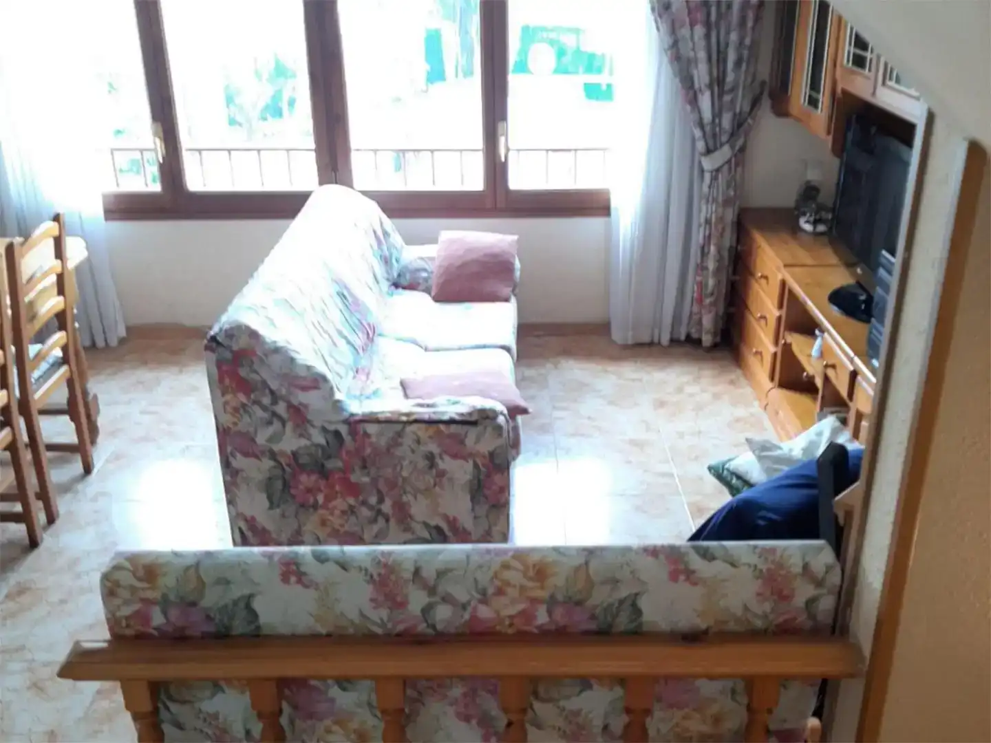 Sala d'estar de Casa o xalet en venda en Torredembarra amb Aire condicionat i Piscina