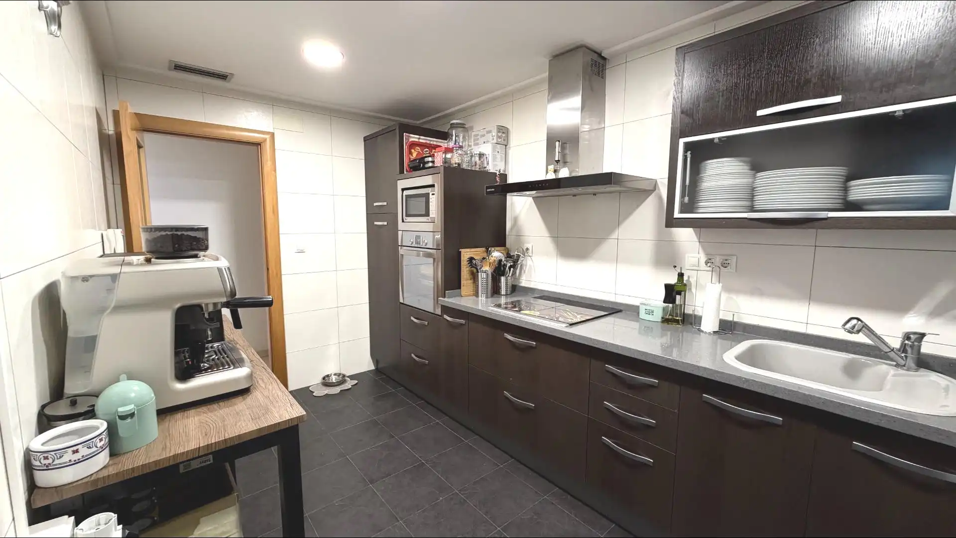 Küche von Wohnung zum Verkauf in Elche / Elx mit Klimaanlage und Balkon