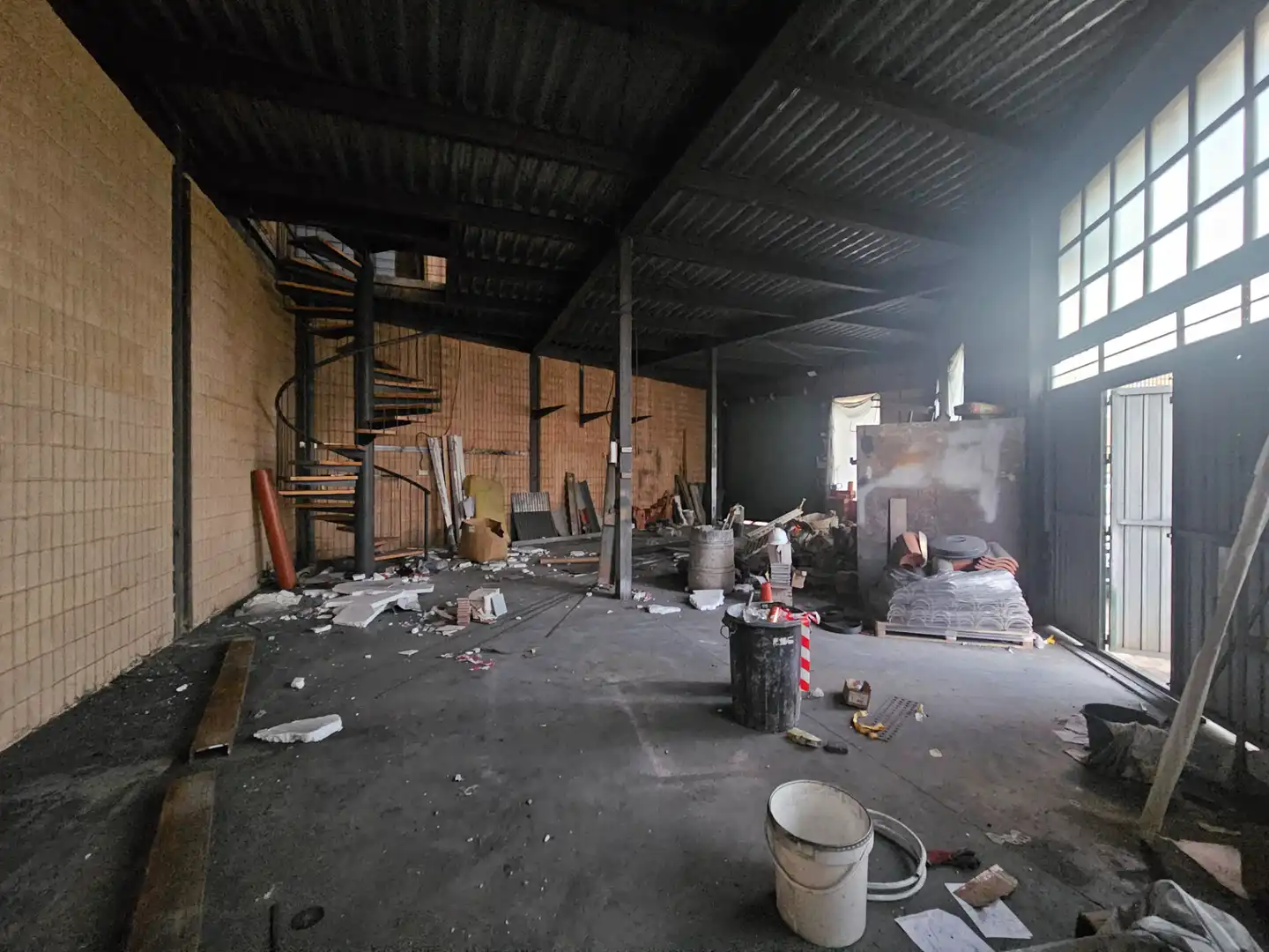 Nave industrial en venta en Bollullos de la Mitación