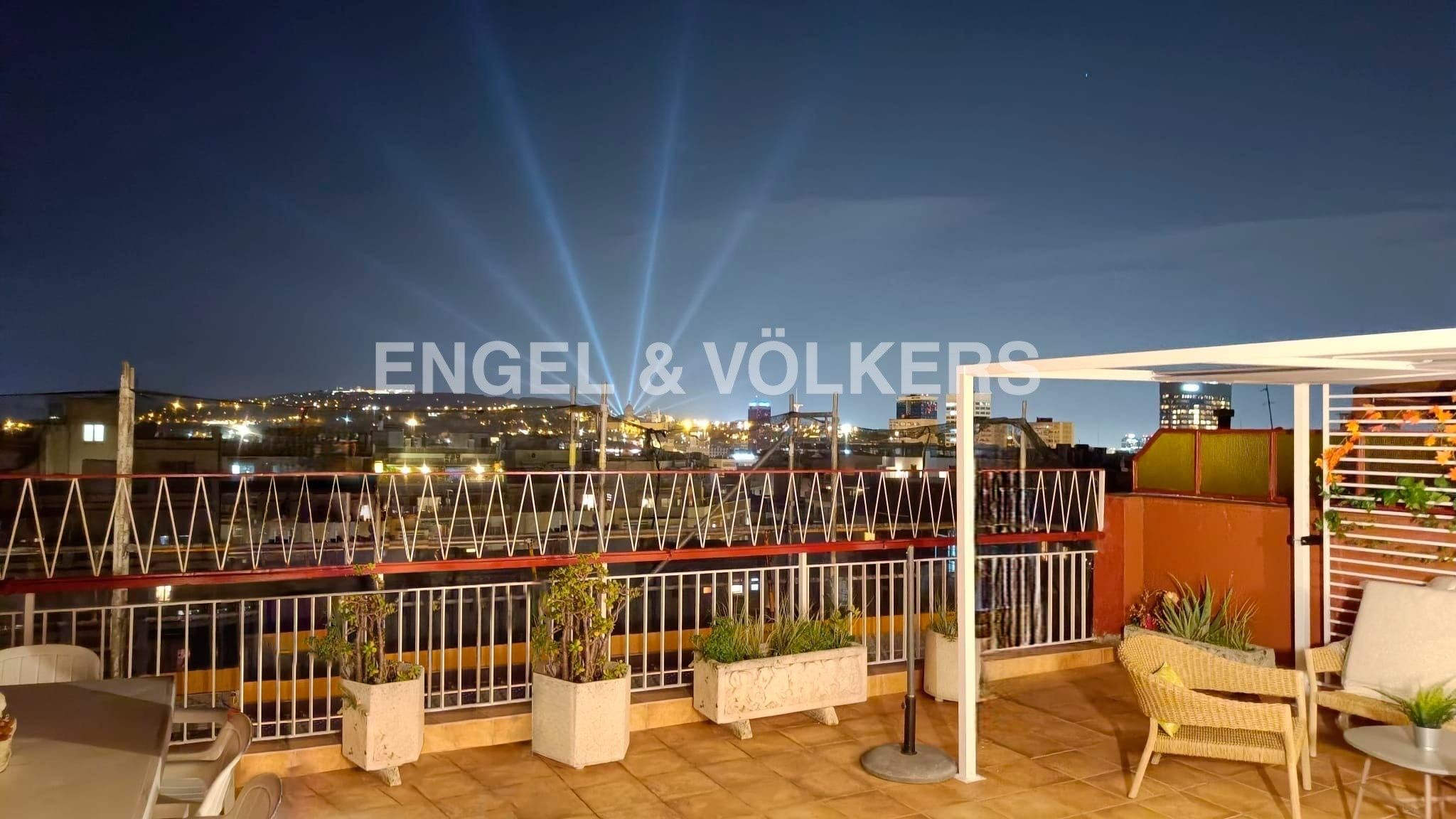 Terrassa de Àtic de lloguer en  Barcelona Capital amb Aire condicionat, Calefacció i Parquet