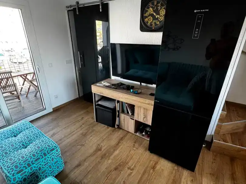 Sala d'estar de Casa adosada en venda en Empuriabrava amb Aire condicionat i Balcó