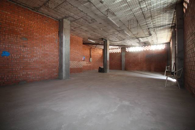 Local comercial en Venta en Calle de Argales en Ciudad de la Comunicación - Arco Ladrillo