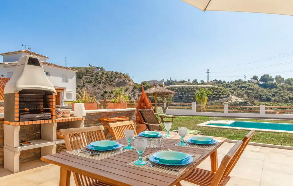 Terrassa de Casa o xalet en venda en Vélez-Málaga amb Aire condicionat, Jardí privat i Terrassa