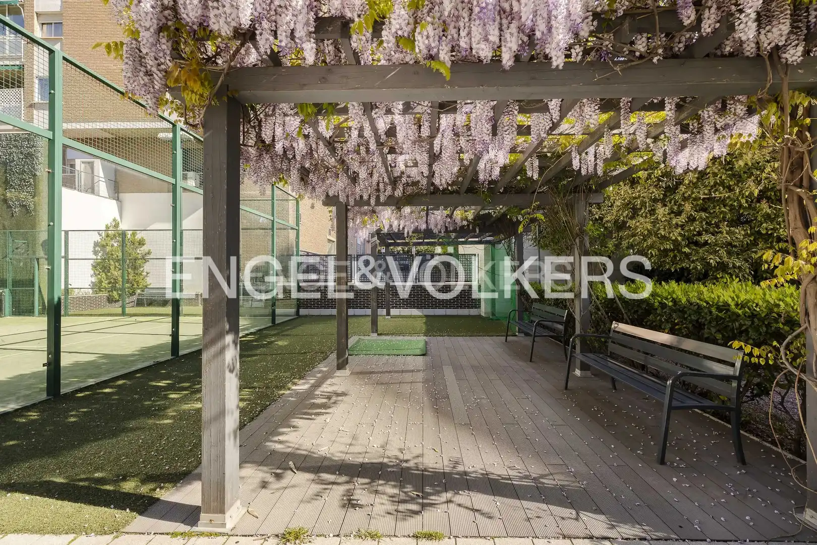 Terraza de Piso en venta en Madrid con Aire acondicionado, Calefacción y Jardín privado