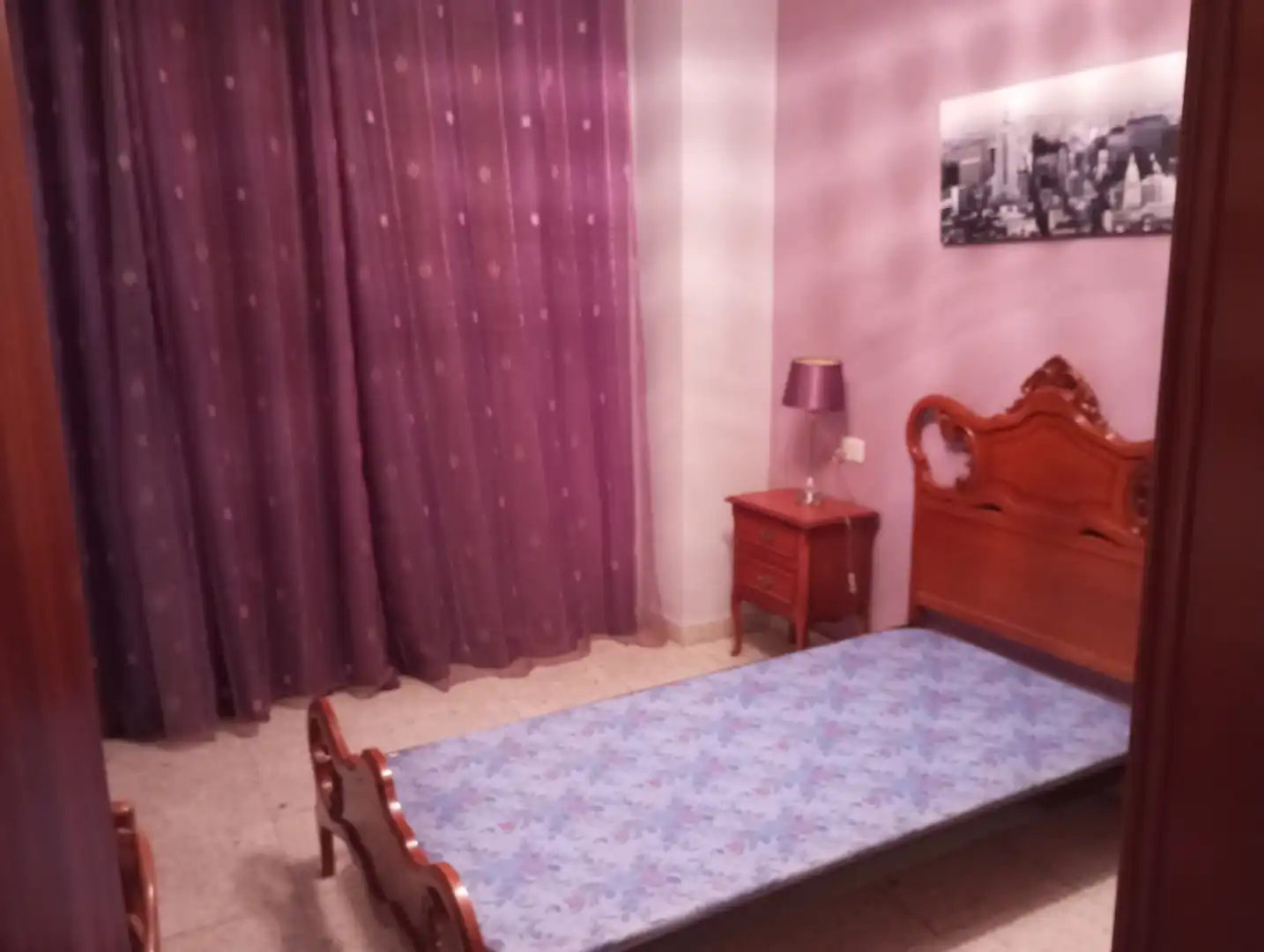 Habitación de Edificio en venta en Baza