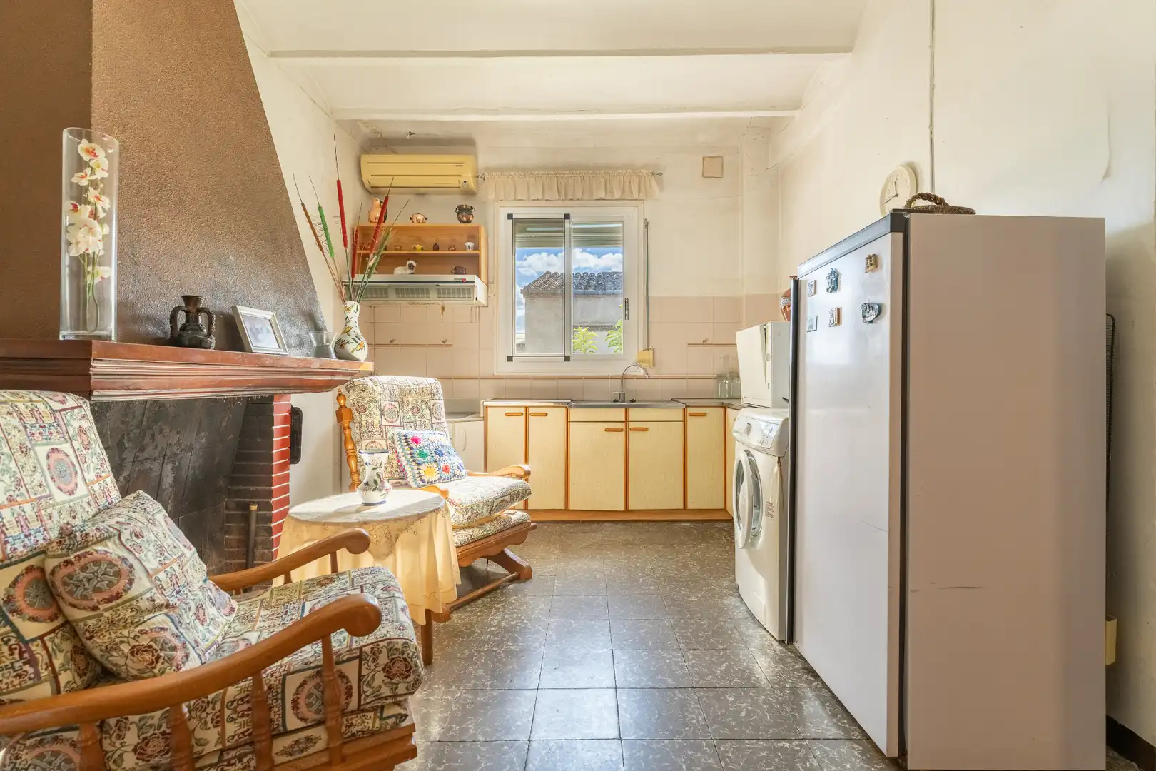 Cuina de Casa o xalet en venda en Els Guiamets amb Aire condicionat, Jardí privat i Terrassa