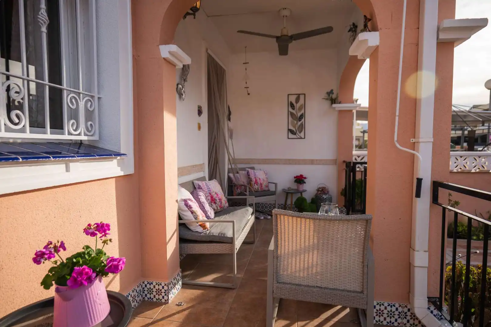 Terrassa de Casa adosada en venda en Los Montesinos amb Aire condicionat, Jardí privat i Terrassa