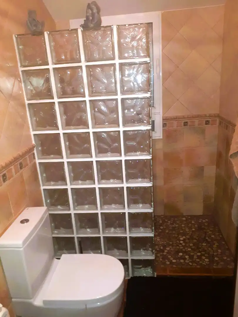 Baño de Casa adosada en venta en Torrevieja con Aire acondicionado, Terraza y Amueblado