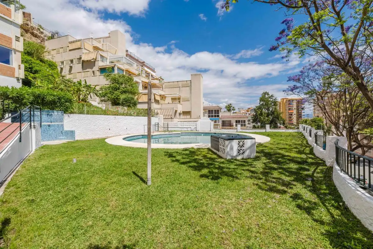 Jardín de Piso en venta en Torremolinos con Aire acondicionado, Calefacción y Jardín privado