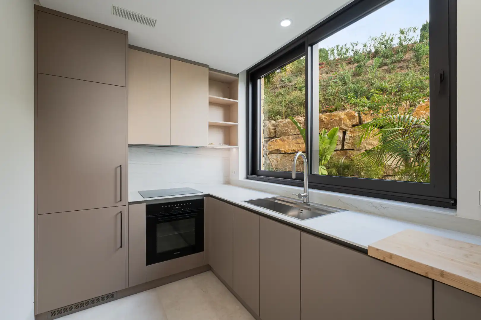 Villa mit Terrasse zum Verkauf in Urbanización Marbella Hill Club 18A, imagen 37