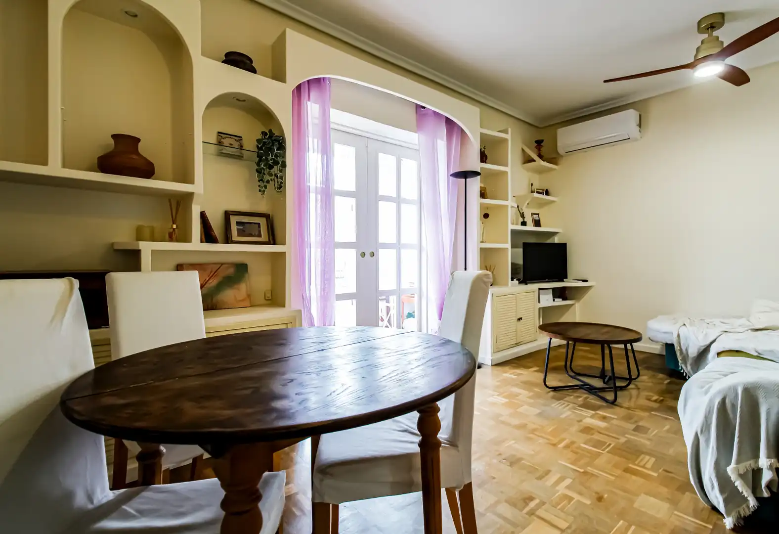 Piso en venta en Calle de Cartago, Canillejas