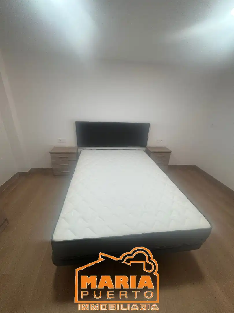 Habitación de Apartamento de alquiler en Málaga Capital con Amueblado