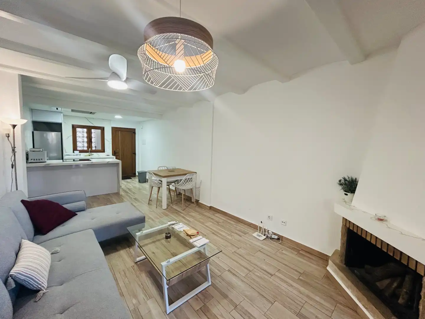 Sala d'estar de Planta baixa de lloguer en Dénia amb Aire condicionat, Calefacció i Jardí privat