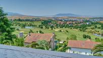 Vista exterior de Casa o xalet en venda en Egüés amb Jardí privat i Terrassa