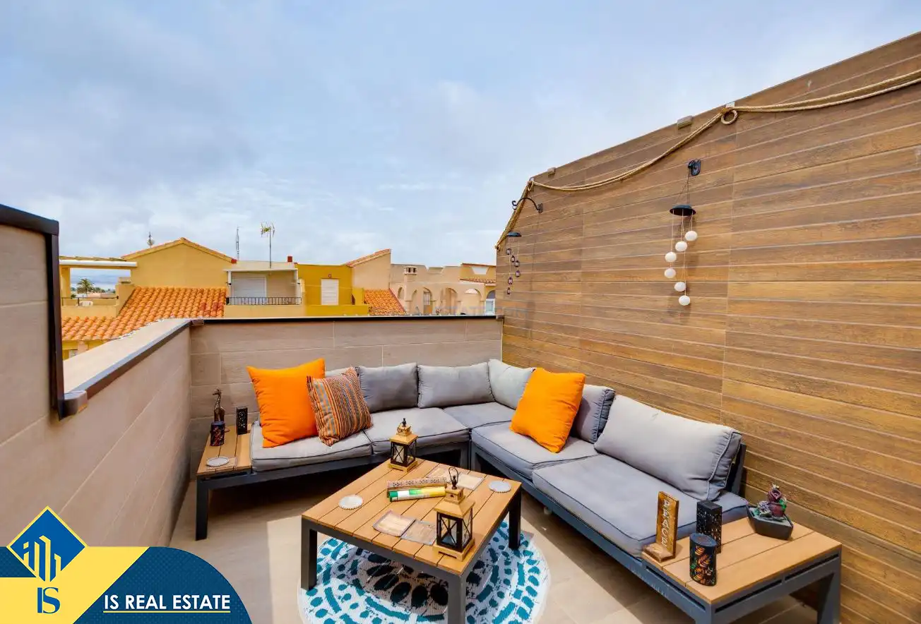 Bungalow amb piscina en venda a Zona Carrefour - Urbanizaciones, imagen 2