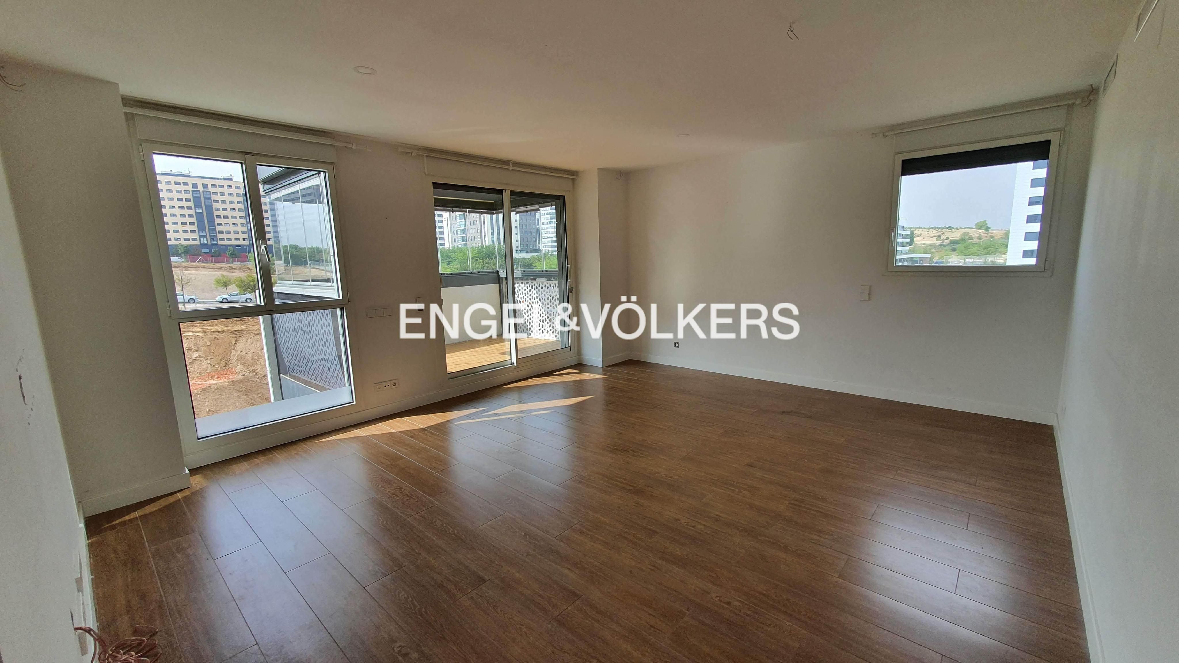 Sala d'estar de Apartament de lloguer en  Madrid Capital amb Aire condicionat, Calefacció i Terrassa