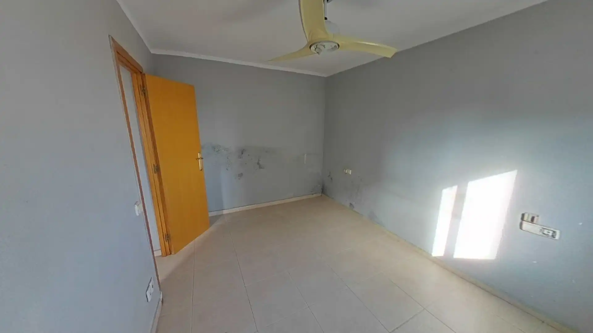 Piso en venta en Carrer de Bernat Martorell, El Besós i el Maresme