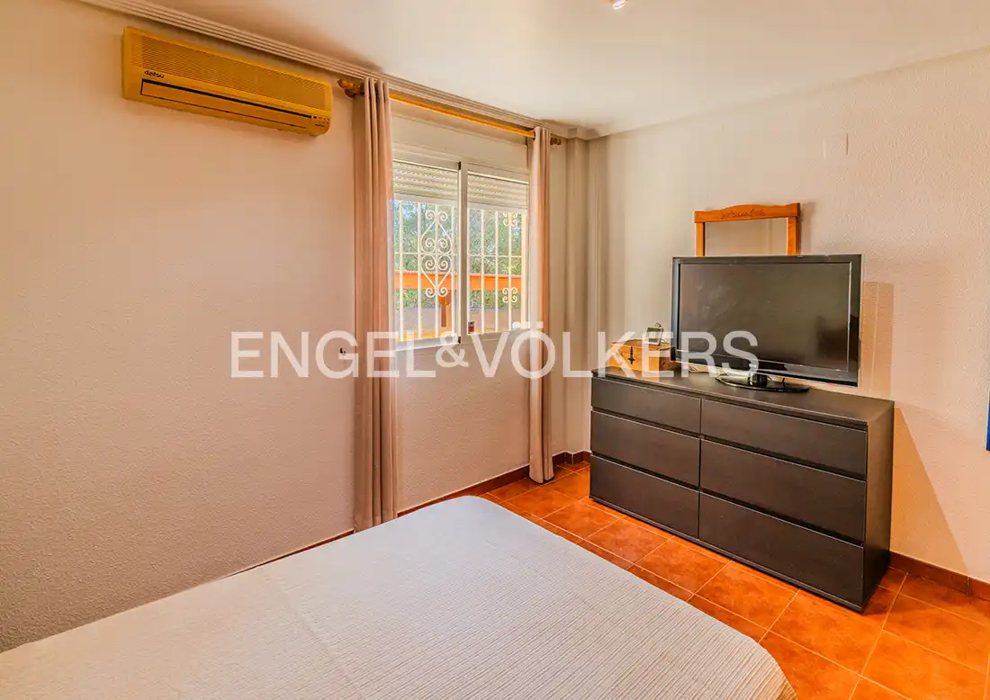 Habitación de Casa o chalet en venta en Mutxamel con Aire acondicionado, Calefacción y Jardín privado