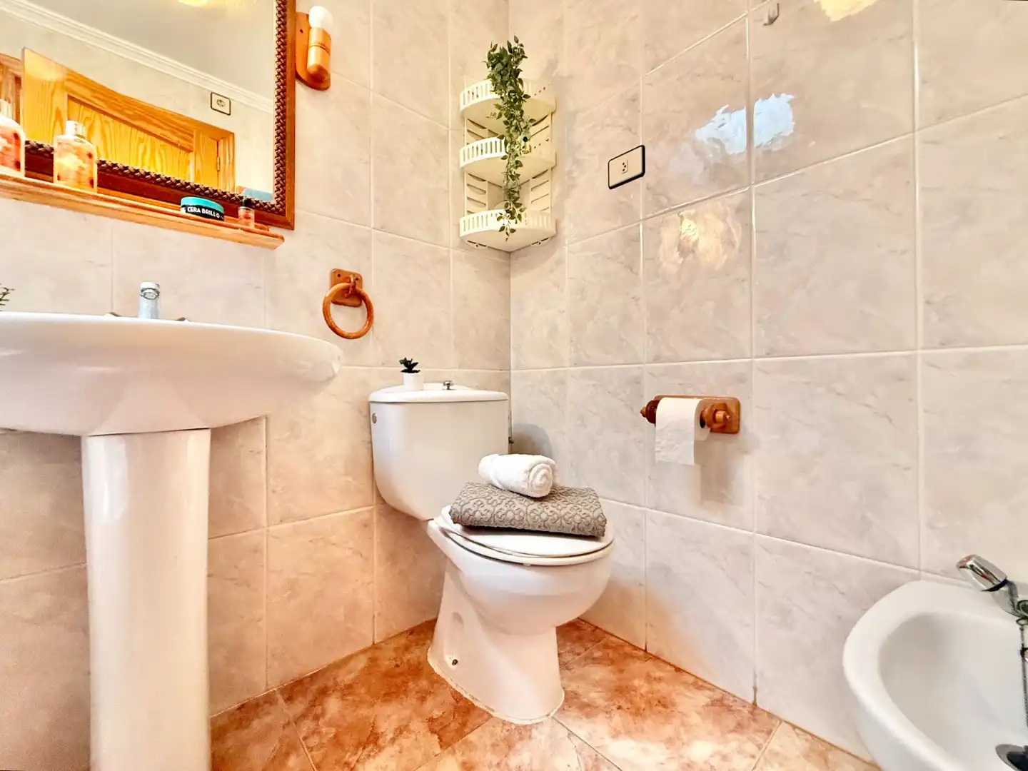 Bany de Casa o xalet en venda en San Pedro del Pinatar amb Jardí privat, Terrassa i Rentadora